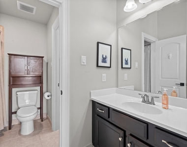 27121 Holtwood Grove Road - Photo Thumbnail 33