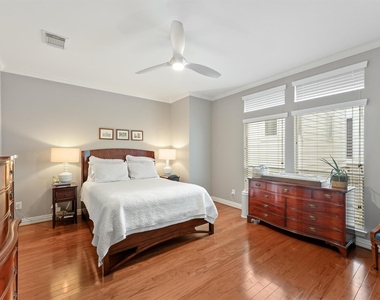 1245 W 17th Street - Photo Thumbnail 8
