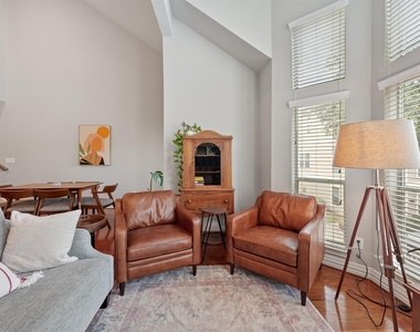 1245 W 17th Street - Photo Thumbnail 3