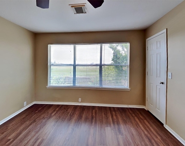 674 Cypresswood Trace - Photo Thumbnail 7