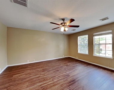 674 Cypresswood Trace - Photo Thumbnail 9
