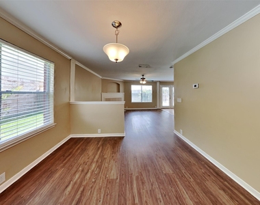 674 Cypresswood Trace - Photo Thumbnail 4