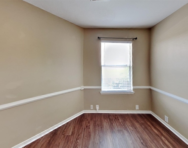 674 Cypresswood Trace - Photo Thumbnail 16