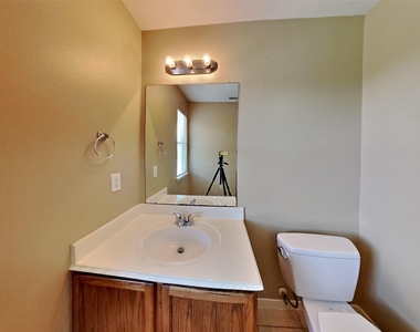 674 Cypresswood Trace - Photo Thumbnail 6