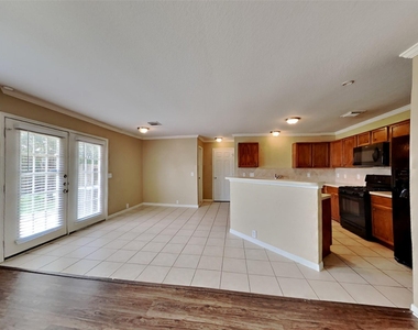 674 Cypresswood Trace - Photo Thumbnail 2