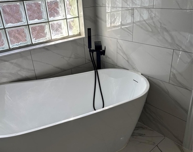 8807 Chelsea Brook Court - Photo Thumbnail 3