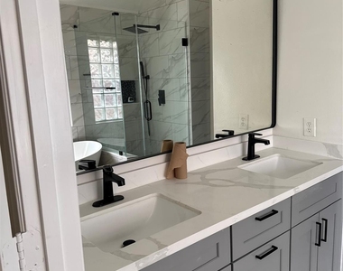 8807 Chelsea Brook Court - Photo Thumbnail 7