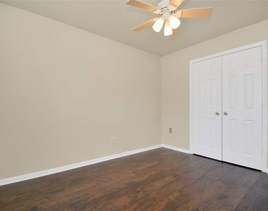4123 Valedon Lane - Photo Thumbnail 26