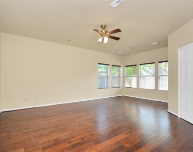 4123 Valedon Lane - Photo Thumbnail 16