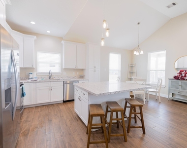 4129 Fort Bend Drive - Photo Thumbnail 4
