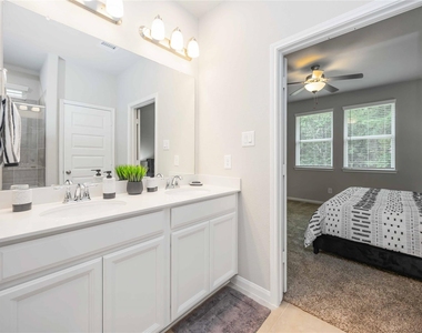 7047 Silverleaf Oak Street - Photo Thumbnail 17