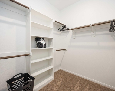 7047 Silverleaf Oak Street - Photo Thumbnail 20