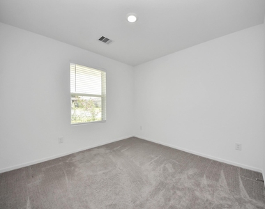18776 Ribolla Drive - Photo Thumbnail 15