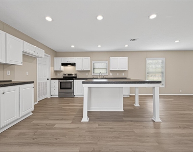 15933 W Relza Drive - Photo Thumbnail 8