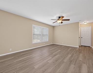 15933 W Relza Drive - Photo Thumbnail 17