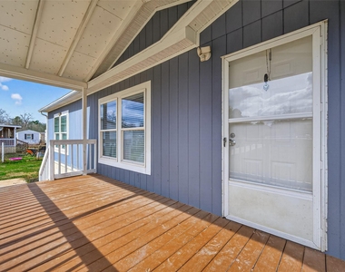 15933 W Relza Drive - Photo Thumbnail 3
