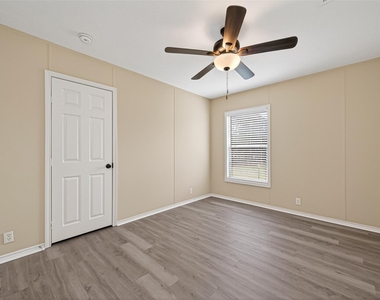 15933 W Relza Drive - Photo Thumbnail 21