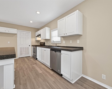 15933 W Relza Drive - Photo Thumbnail 15