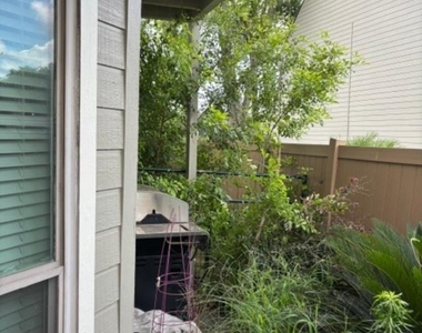 2379 Briarwest Boulevard - Photo Thumbnail 17