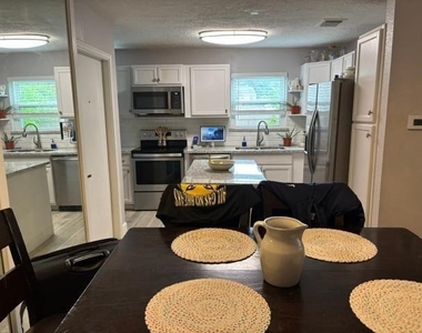 2379 Briarwest Boulevard - Photo Thumbnail 12