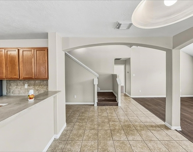 15822 Parmley Creek Court - Photo Thumbnail 3
