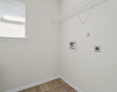 6631 Portlick Drive - Photo Thumbnail 10