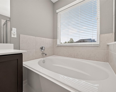 8932 Hollister Commons Lane - Photo Thumbnail 41