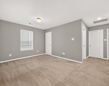 8932 Hollister Commons Lane - Photo Thumbnail 20