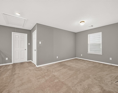 8932 Hollister Commons Lane - Photo Thumbnail 19
