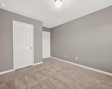 8932 Hollister Commons Lane - Photo Thumbnail 24