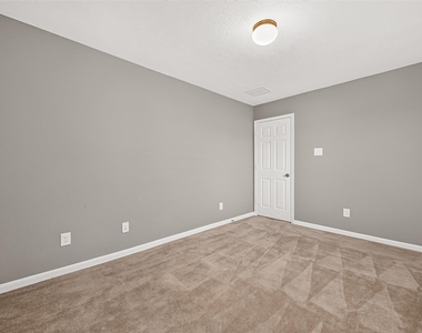 8932 Hollister Commons Lane - Photo Thumbnail 29