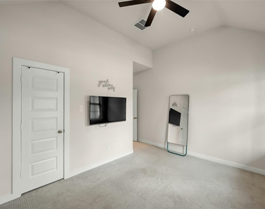 6718 Waxbill Road - Photo Thumbnail 25
