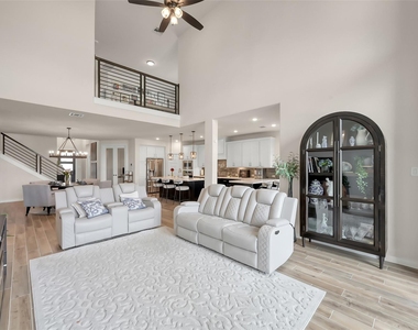 6718 Waxbill Road - Photo Thumbnail 15