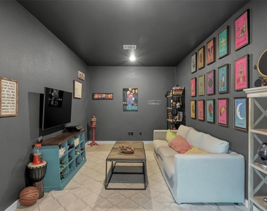 6718 Waxbill Road - Photo Thumbnail 30
