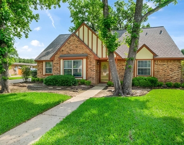 2015 Tanglelane Street - Photo Thumbnail 1