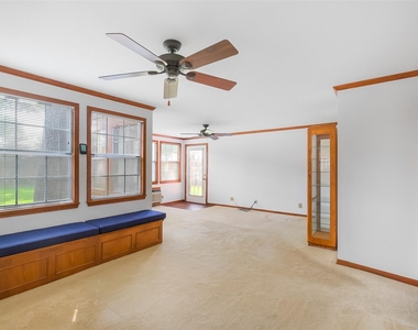 2015 Tanglelane Street - Photo Thumbnail 13