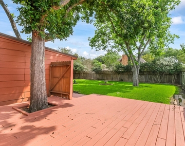 2015 Tanglelane Street - Photo Thumbnail 24