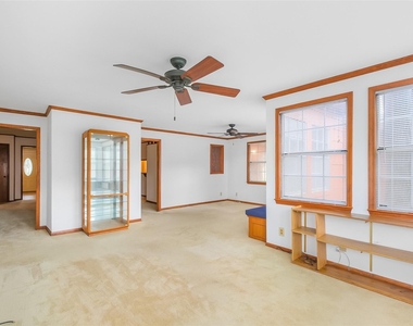 2015 Tanglelane Street - Photo Thumbnail 14