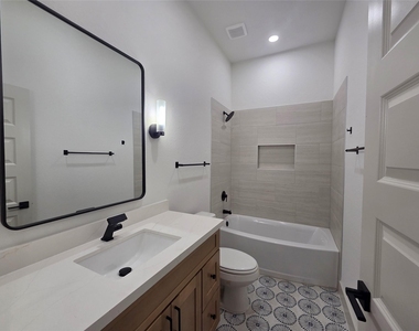 9821 Turnbow Street - Photo Thumbnail 6