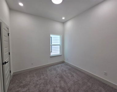 9821 Turnbow Street - Photo Thumbnail 7