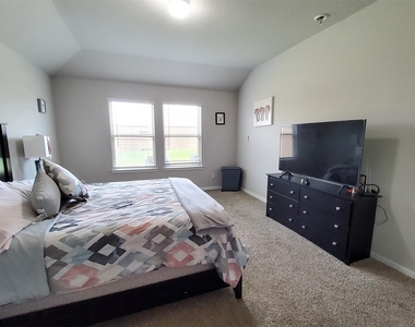 29614 Kettle Creek Court - Photo Thumbnail 23