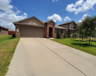 29614 Kettle Creek Court - Photo Thumbnail 3