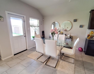 29614 Kettle Creek Court - Photo Thumbnail 11