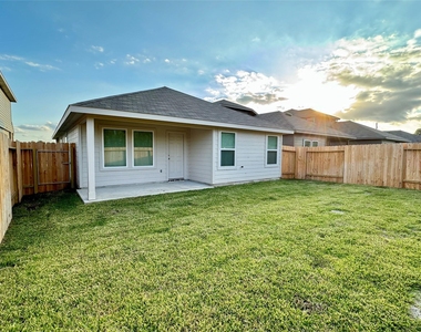 1746 Windstone Ridge Dr - Photo Thumbnail 17
