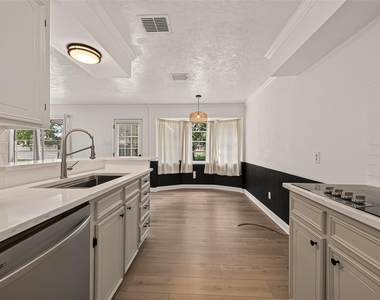 4122 Donerail Drive - Photo Thumbnail 2