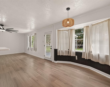 4122 Donerail Drive - Photo Thumbnail 3