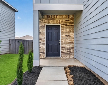 654 Amesbury Road - Photo Thumbnail 4