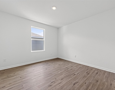 654 Amesbury Road - Photo Thumbnail 31