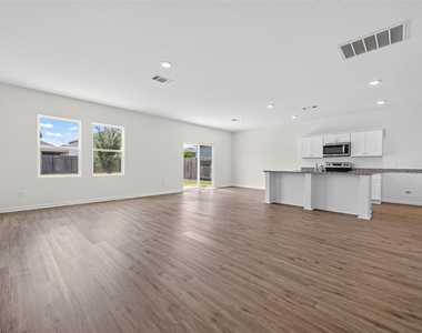 654 Amesbury Road - Photo Thumbnail 7