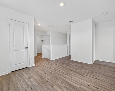 654 Amesbury Road - Photo Thumbnail 30